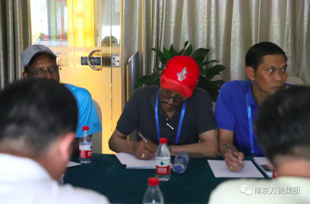 体育让南京万德集团与“一带一路”牵手，共建友谊桥梁