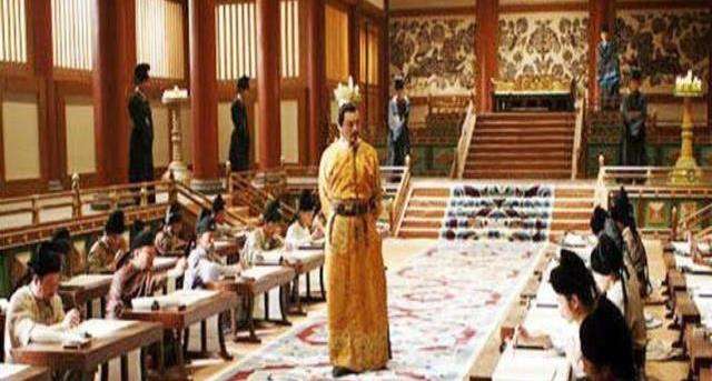 中探花被皇帝取消，此人：我再考！结果又中探花，三次担任此官职