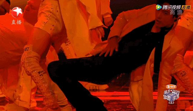 肖战穿搭秋冬大衣,肖战呢大衣