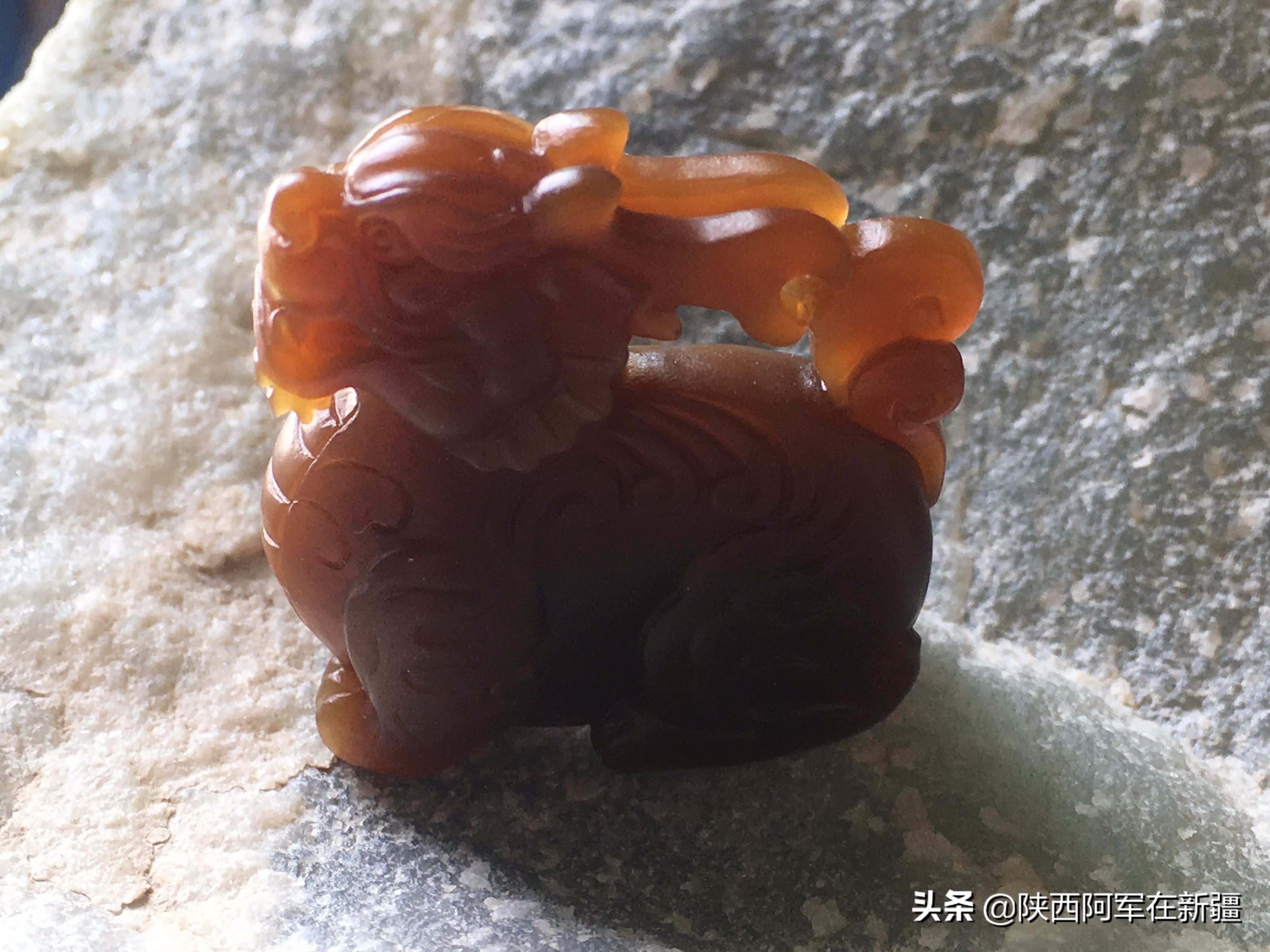 新疆和田且末玉山料,和田玉金丝玉和且末山料对比