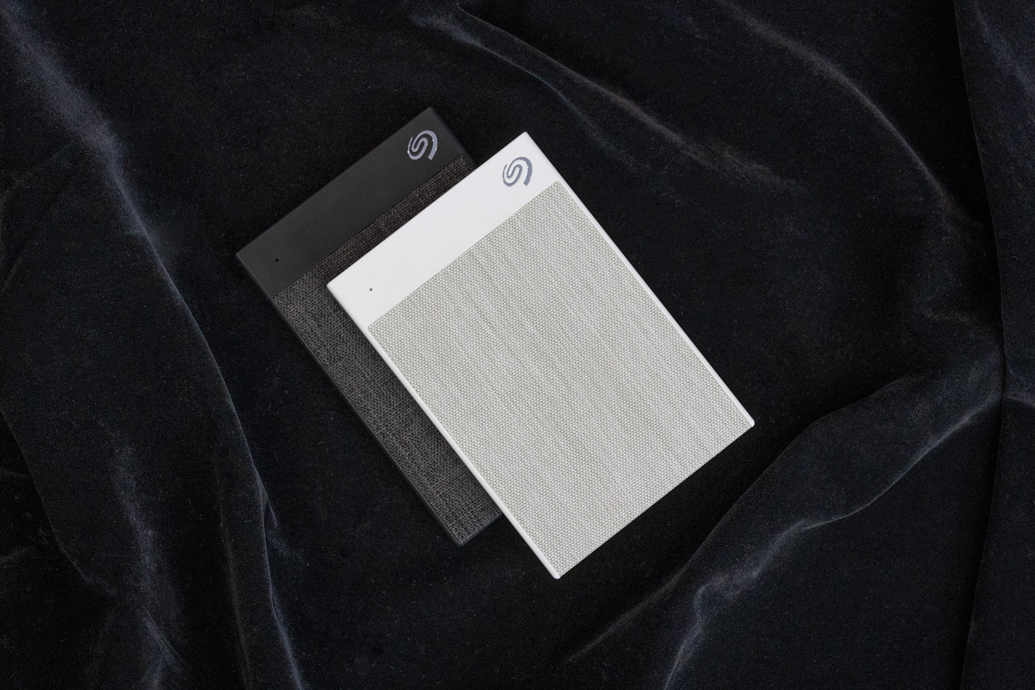 移动硬盘硬件加密和软件加密,移动硬盘软件加密和硬件加密区别