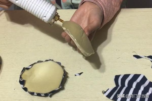 旧内衣可不可以扔外面,旧内衣扔掉之前要剪碎