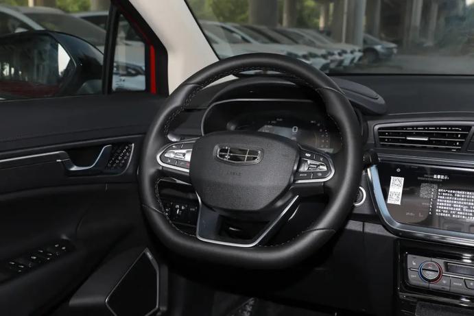 帝豪gs评测视频2016,帝豪gs车型尺寸