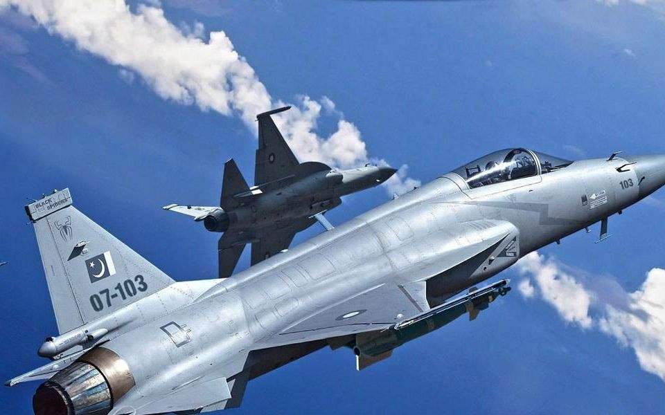 瑞典向乌克兰提供鹰狮战斗机,瑞典鹰狮战斗机和枭龙战斗机