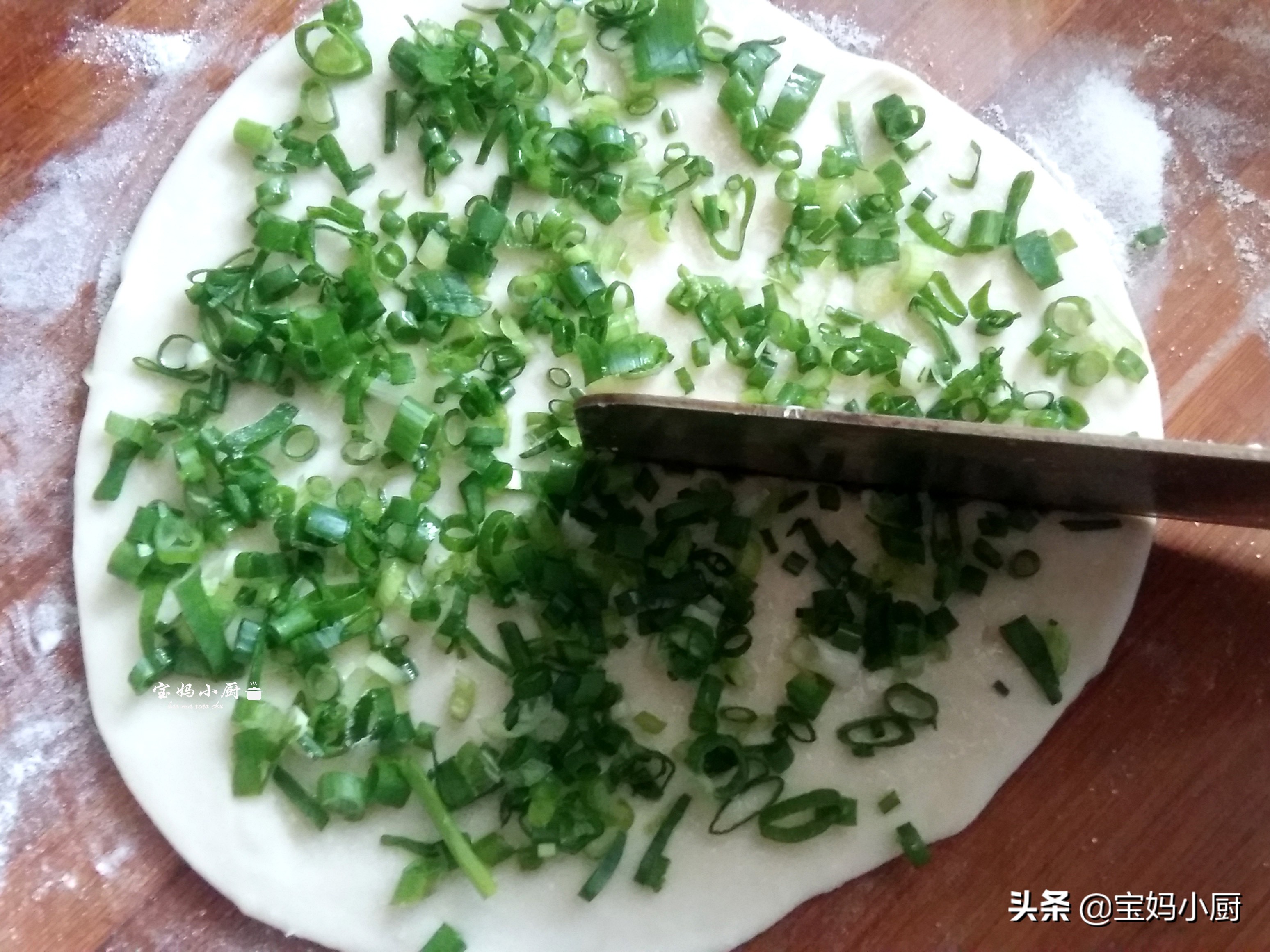 在家怎么做又薄又好吃的饼,又软又蓬松还嚼劲十足的饼如何做