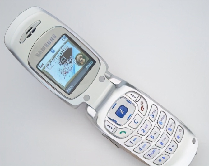 张国荣去世后梅艳芳反应,梅艳芳去世张国荣表现