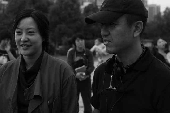 3次被“爱情”抛弃，因“全裸”出镜一举成名，如今成为单亲妈妈