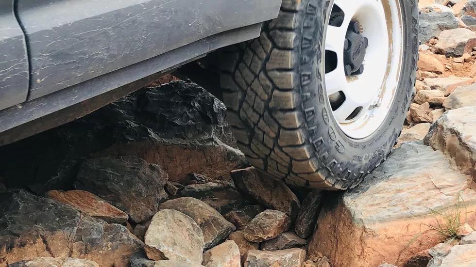 2023款路虎卫士110p400x驾驶感受,2024款路虎卫士110版测评