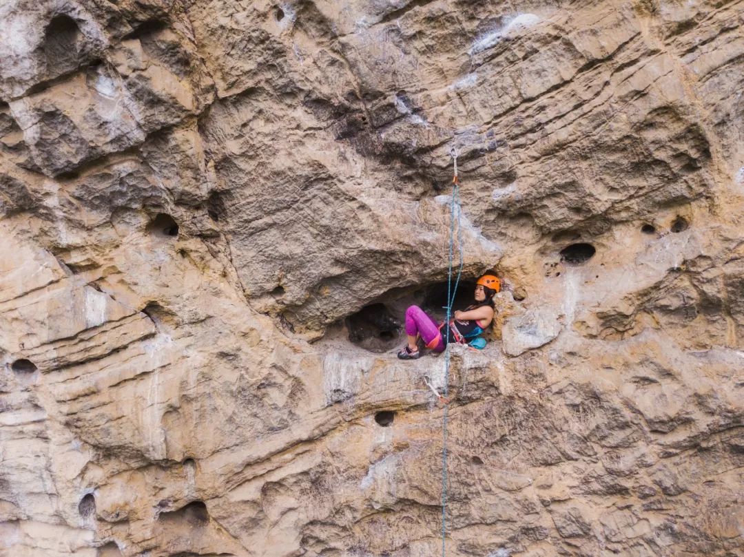 徒手攀岩好看吗,徒手攀岩的魅力有多强