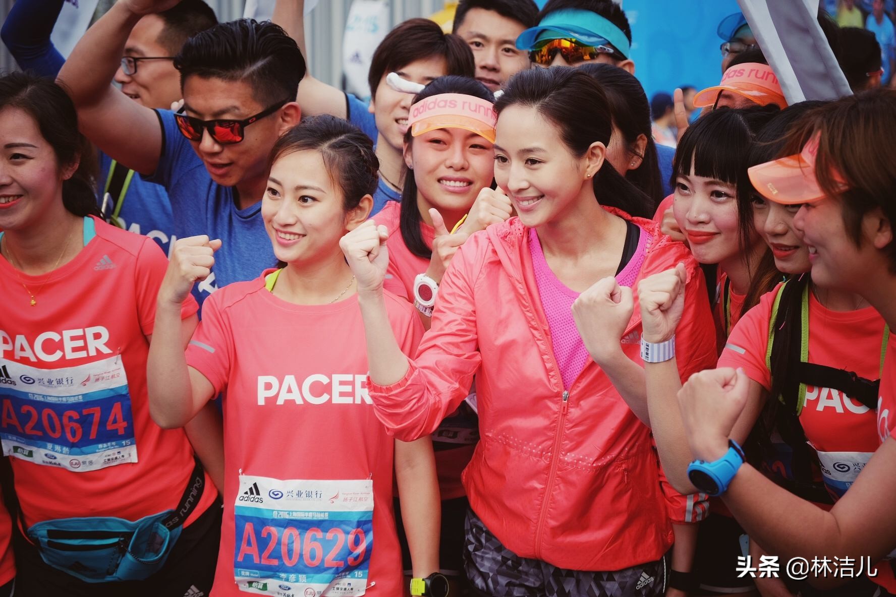 36岁的张钧甯“冻龄”人设不保?眼纹遮不住,周迅也有这个问题?