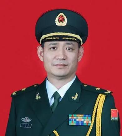 聂海胜：16岁丧父，曾想停学帮妈妈，被“逼”复学后边上学边打工