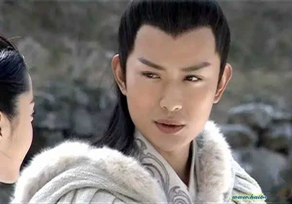 又到冬日,古装毛领斗篷别乱穿,高颜值演员和良心造型师缺一不可