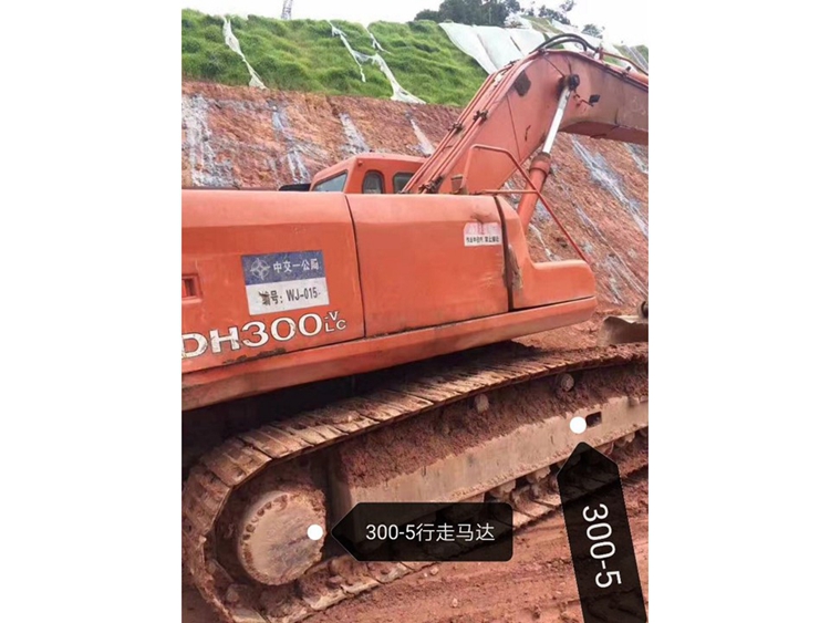 新疆二手斗山300挖机,斗山300挖掘机价格