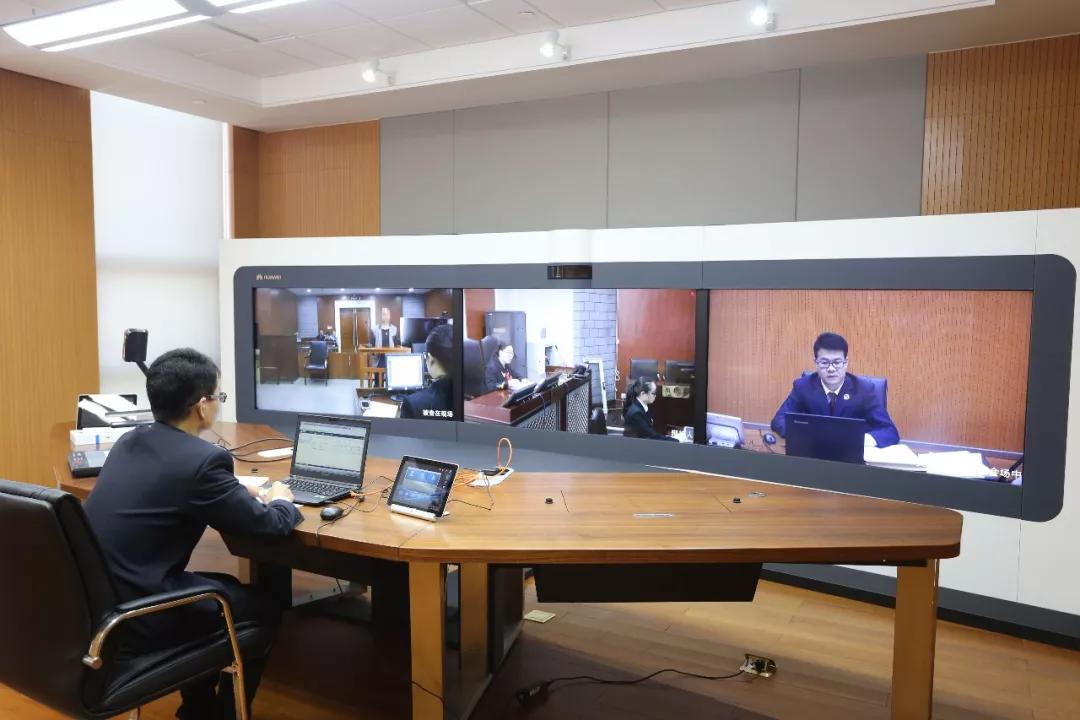 女子诈骗550万多被用来打赏主播,女子疯狂盗窃17起打赏主播