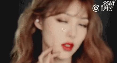 四色仙气紫色眼影盘,novo液体眼影试色好闪亮仙气十足