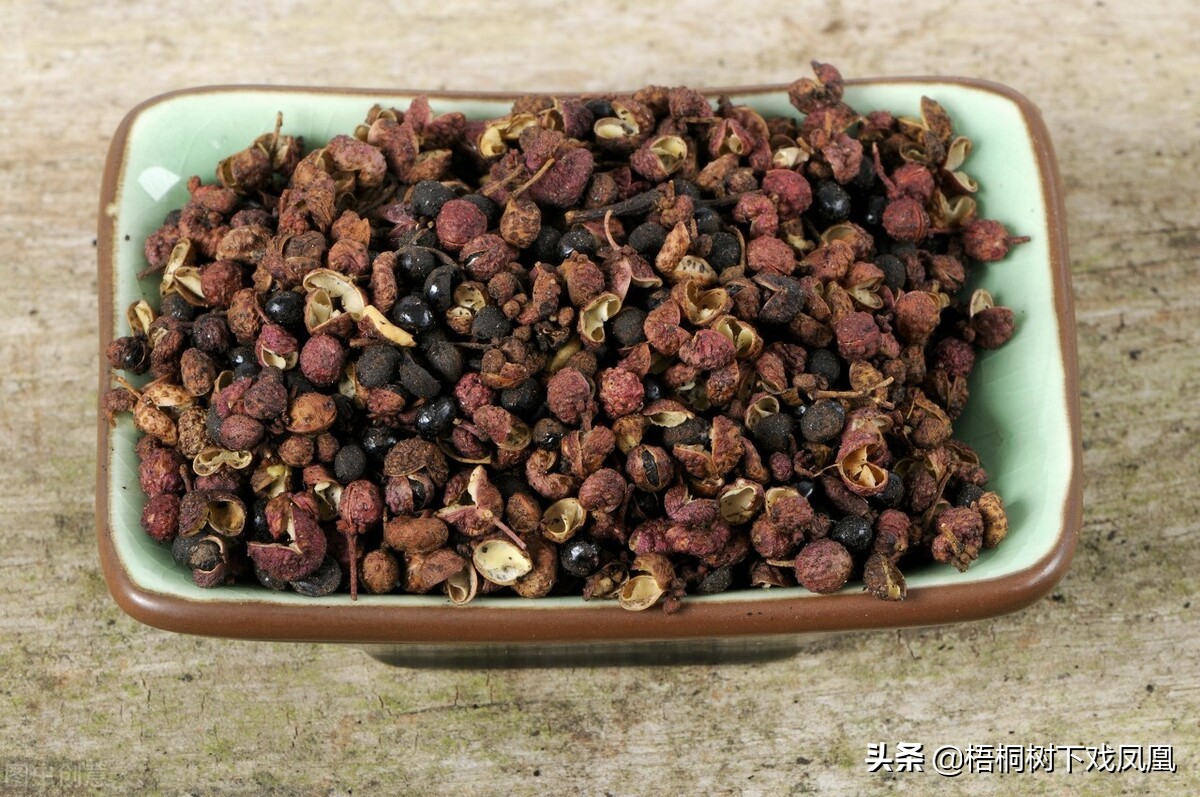 湖南人不怕辣的来历,湖南菜不见辣椒还为什么这么辣