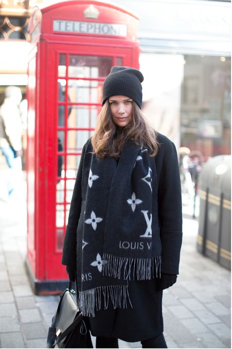 价格1k-2k的围巾,围巾三十多块钱一条