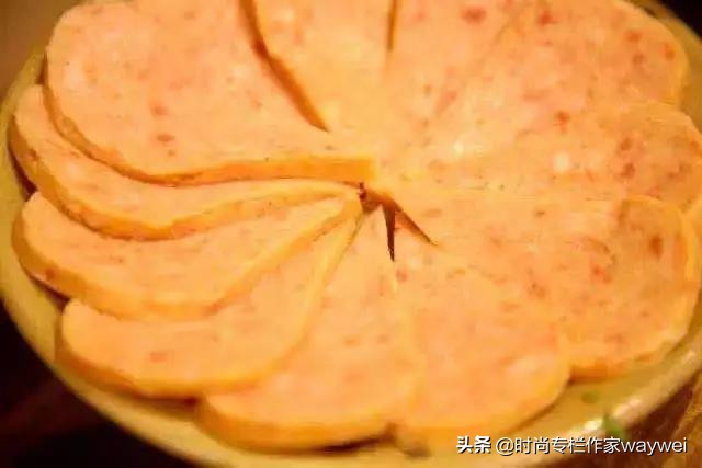 寒风飒飒,人类无法阻止火锅的蔓延势头了……