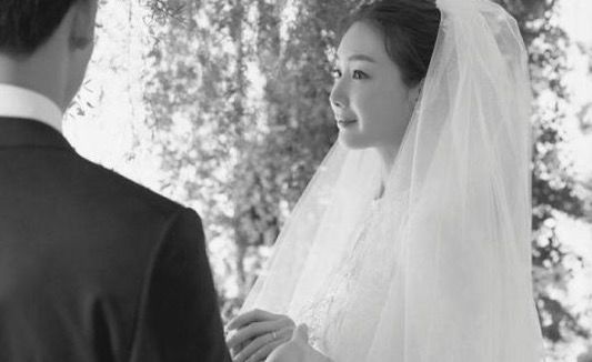 崔智友产后复出颜值回春宛如少女,崔智友产后晒照