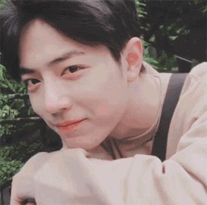 肖战采访都是自己说的吗,肖战采访时说不知道粉丝做过什么