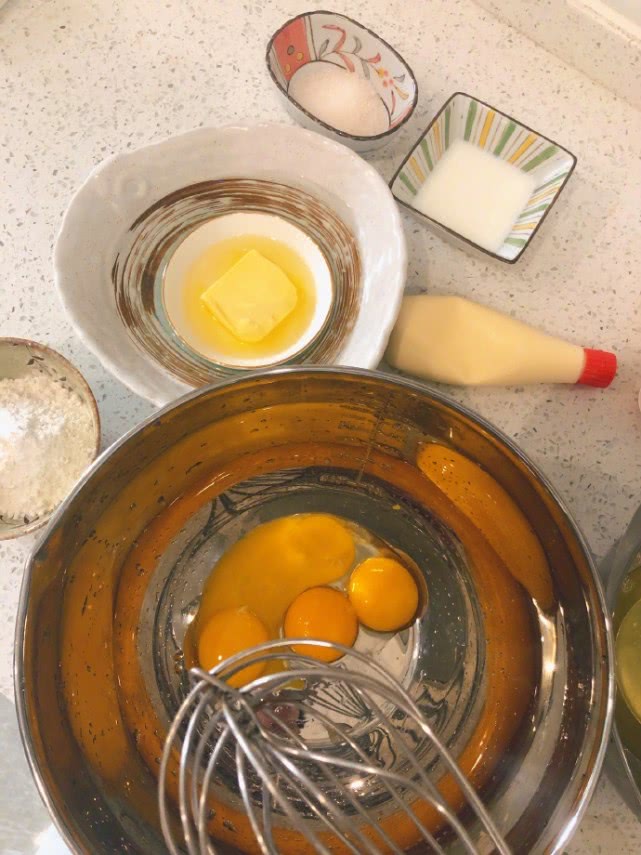 张馨予深夜晒美食照,张馨予晒的美食