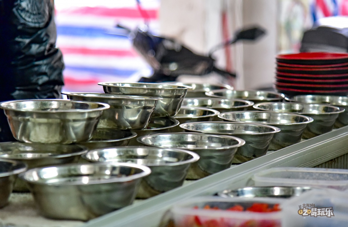 带海鲜池的餐厅,海鲜汤粉北海
