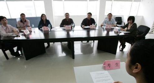 公务员面试答题不顺畅,公务员面试完全不会答题怎么办