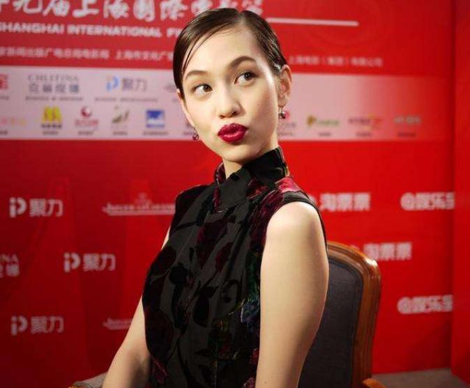 女模自曝半裸拍摄经历，被20多个男高管围观，合作方是资生堂？