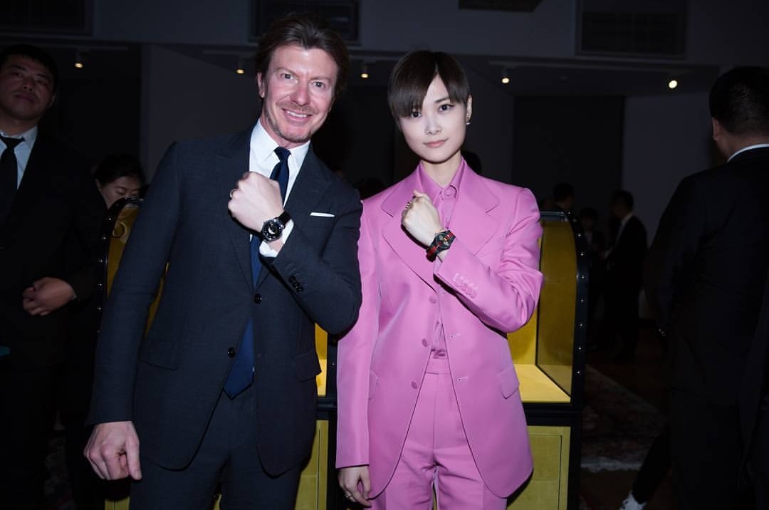 李宇春获时尚独宠,李宇春戛纳红毯gucci