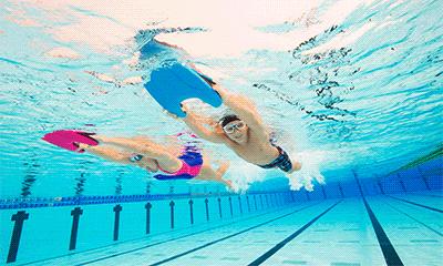 打腿练习是游泳基础,初学自由泳打腿方法与技巧