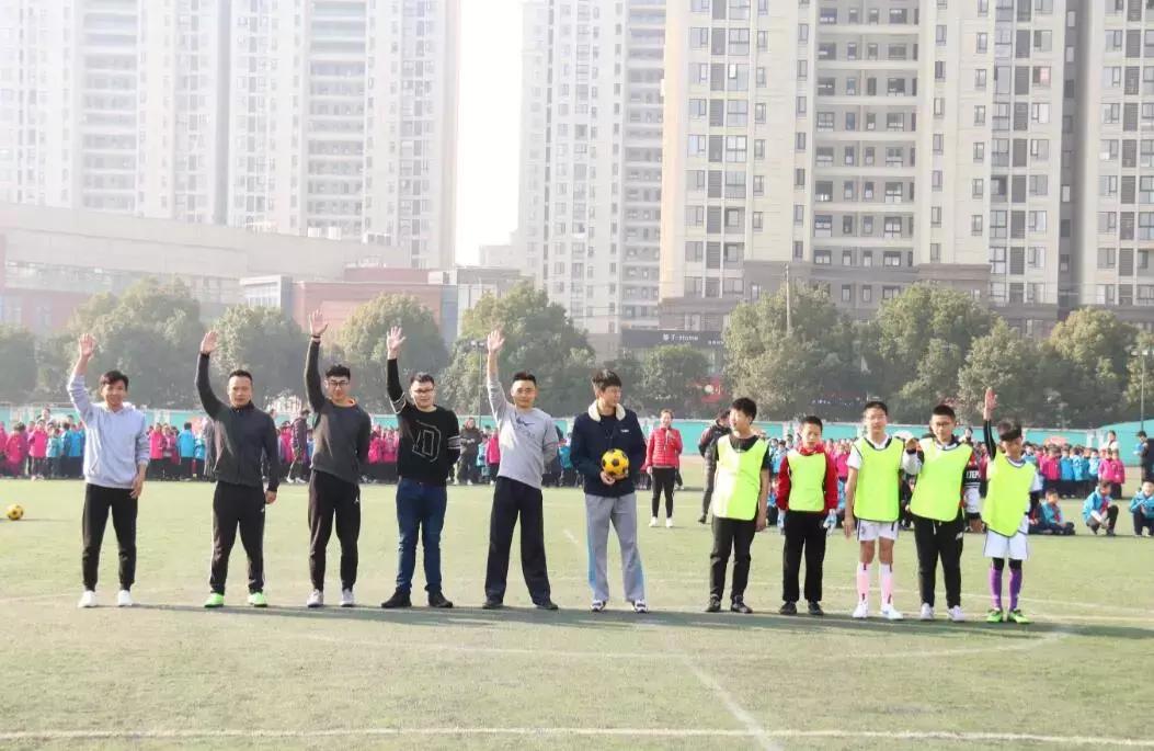 激情的篮球比赛,激情足球