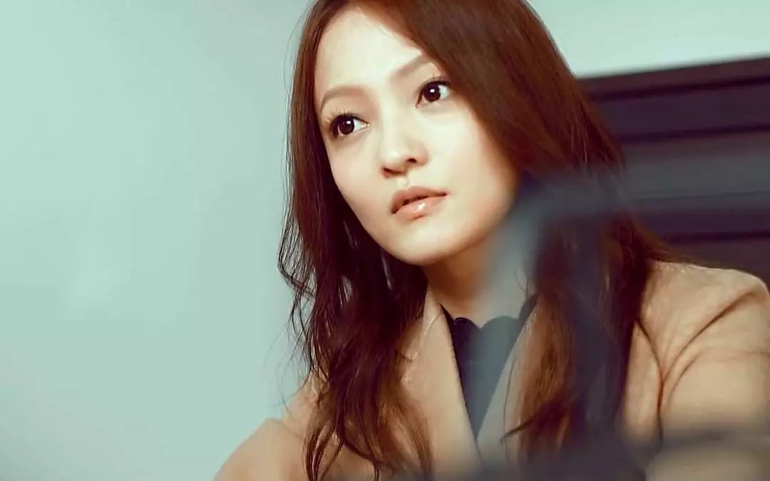 她巨资买下一座岛，当上了岛主，如今却被吐槽“隐形的天后”！