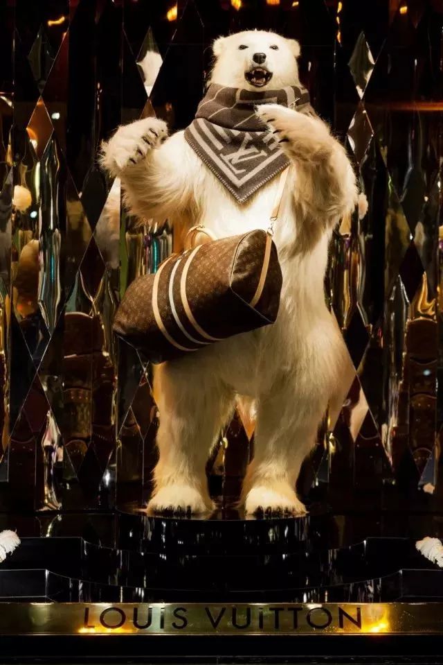 哦！卖！嘎！如果服装店都这样设计，这个世界还能有淘宝？