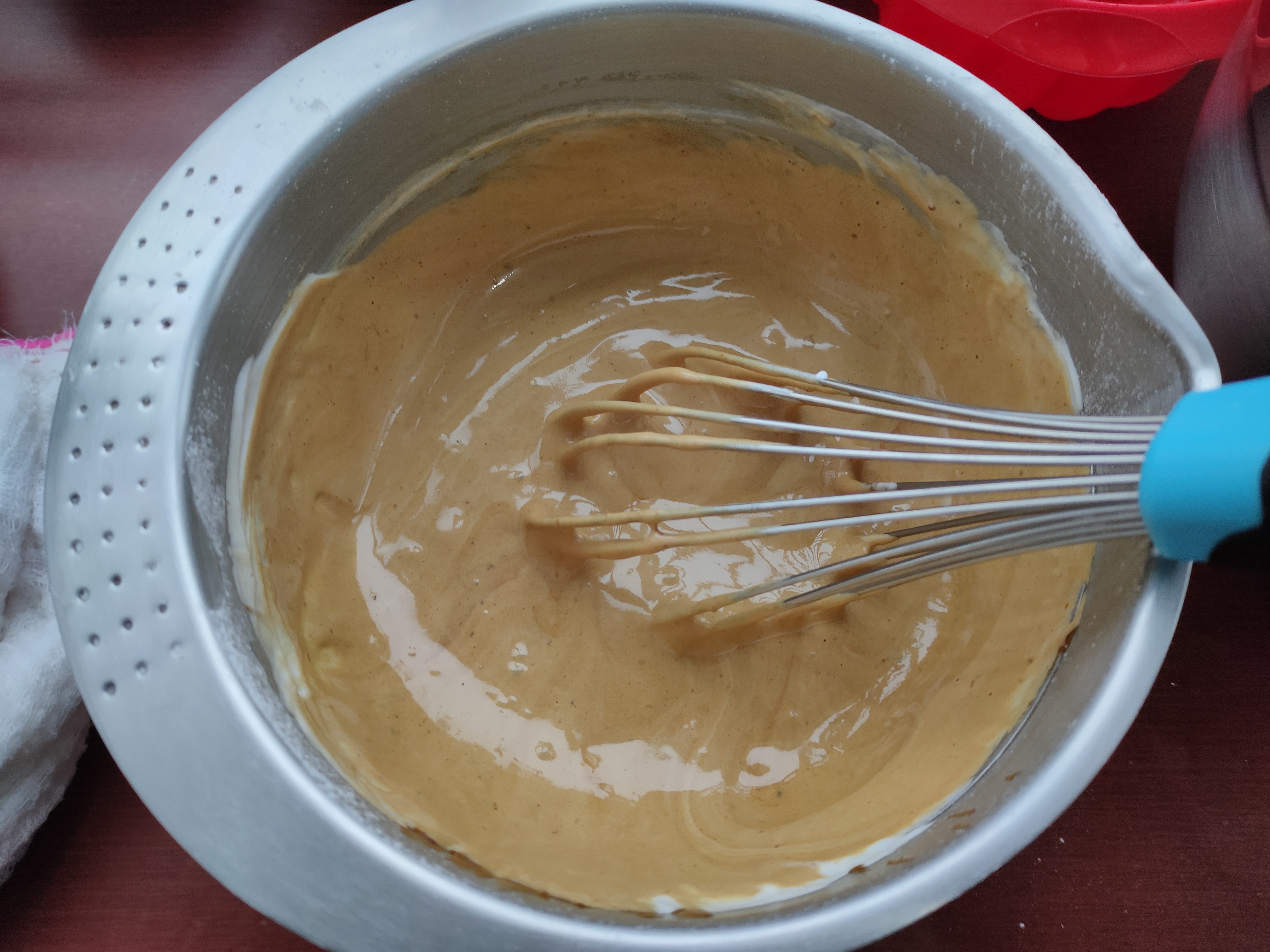 咖啡戚风蛋糕做法视频教程,西式烘焙戚风蛋糕做法