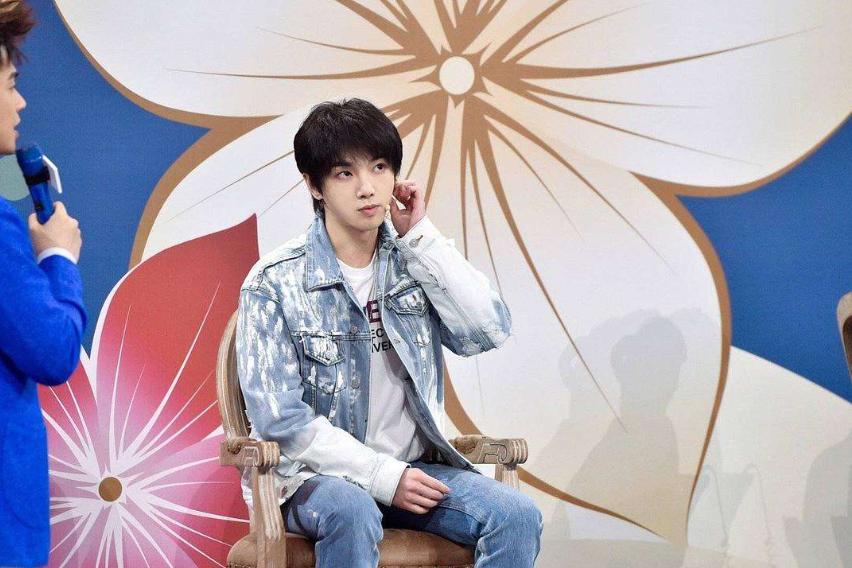 吴彤给过华晨宇多少镜头,导演吴彤怎么火起来的