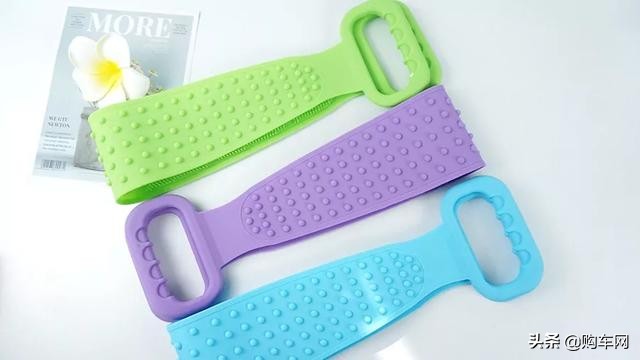 洗澡时搓出泥状物好不好,搓泥搓出来白色的是什么