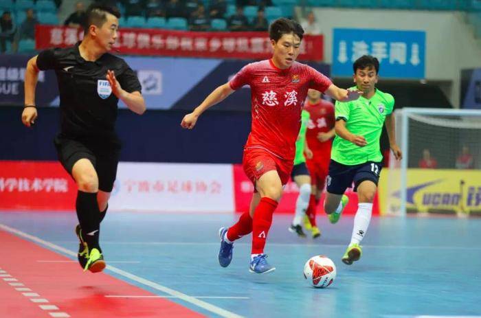 31岁前国脚之死：他在绿茵场上，失去了人生下半场