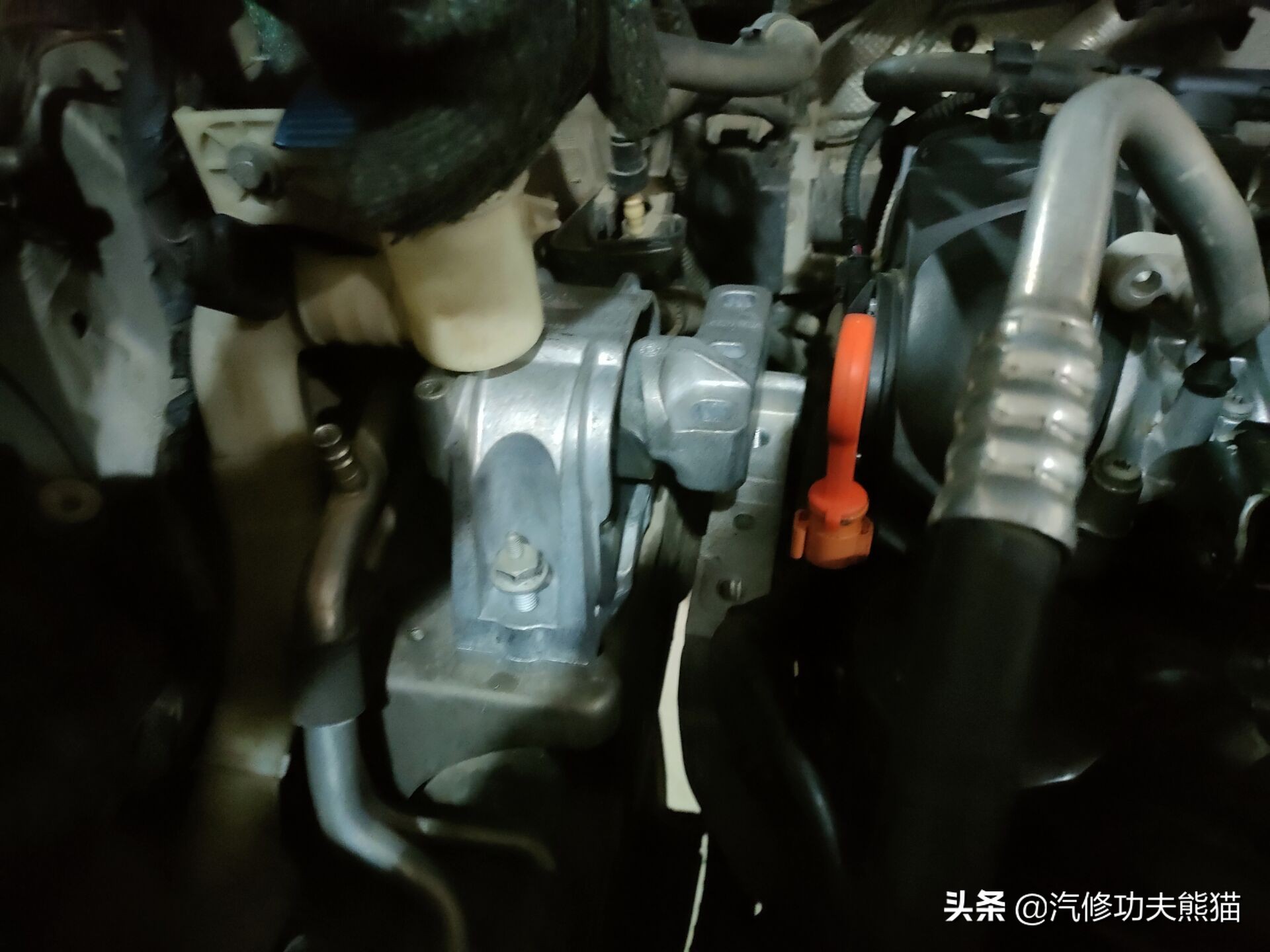 大众帕萨特烧机油维修费要多少,4s店解决不了问题该找谁