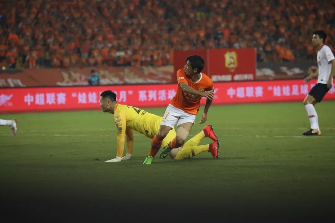 武汉卓尔最新集锦,武汉卓尔坐镇主场迎战江苏苏宁