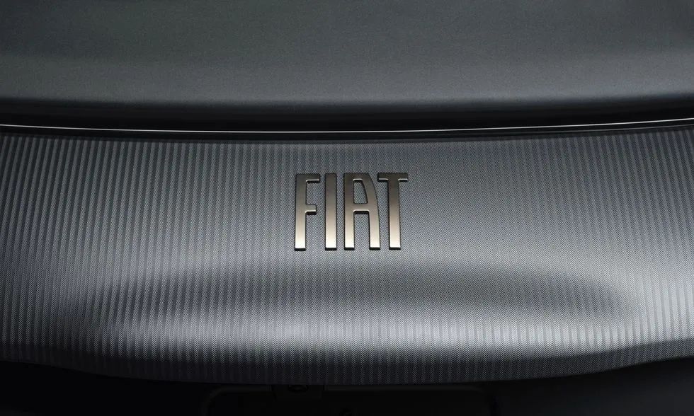 这才是正宗意大利设计|FIAT500携手宝格丽、阿玛尼、Kartell...