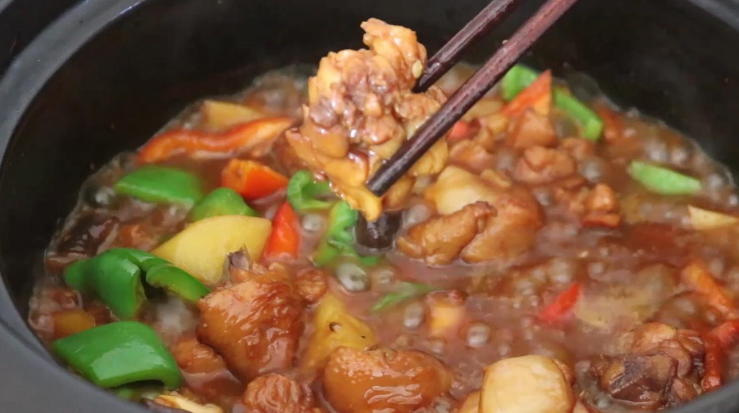 黄焖鸡最简单家常做法,酱料是关键,打开盖子一瞬间,太香太馋人