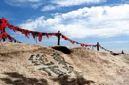 华山山顶住宿的地方,华山山上住宿推荐