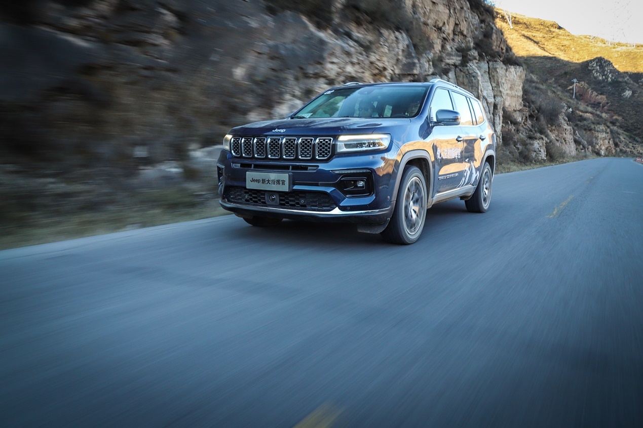 试驾jeep新款大指挥官,jeep大指挥官挑战绝望坡