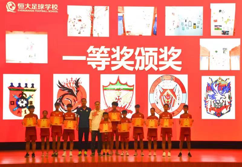 要想学好足球第一步要学会什么,在这里不仅可以学习知识英文