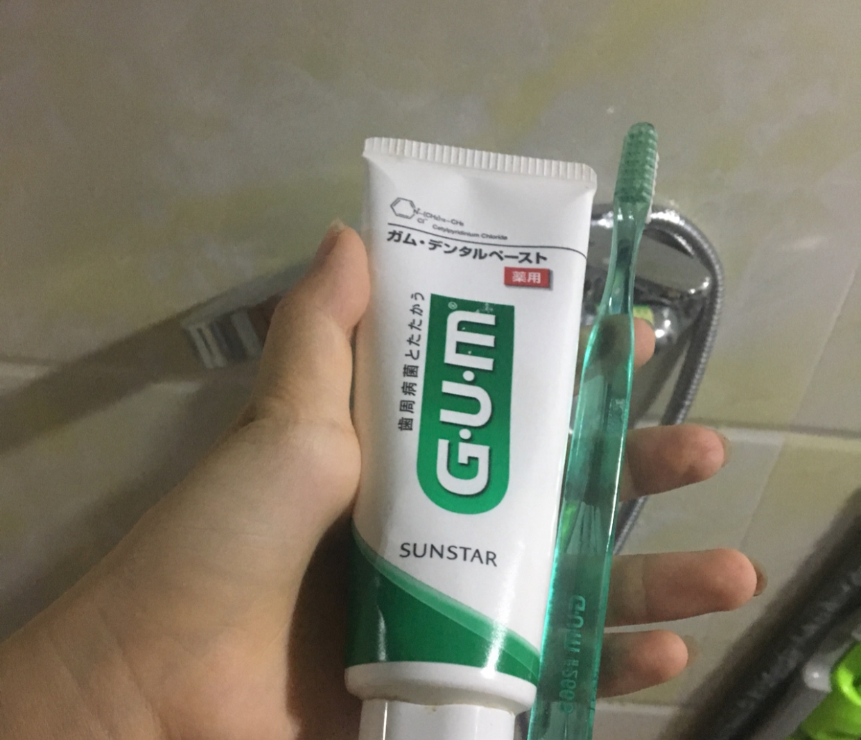 刷牙不出血除口臭的牙膏,牙膏去口臭去黄持久留香保护牙龈