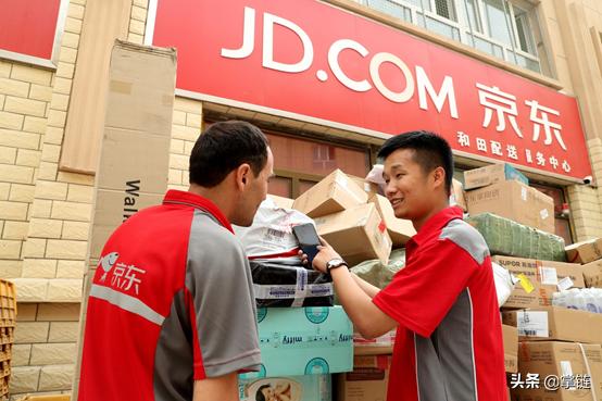 把站点开到祖国最西部！京东物流谭万彬获“感动交通年度人物”