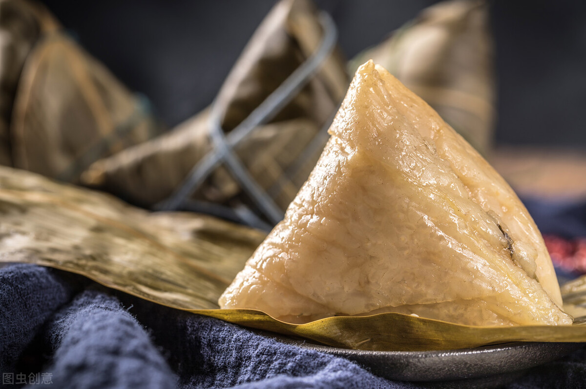 包粽叶最正确的方法,粽叶如何保持柔软