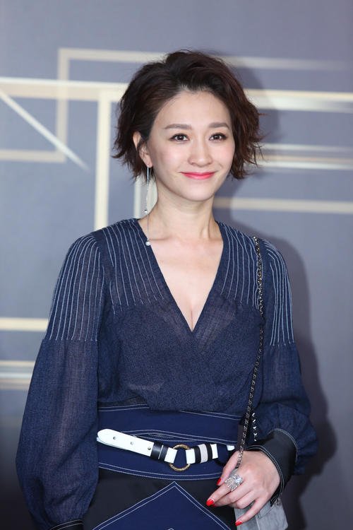 鄢颇李小冉现状,李小冉为鄢颇流产两次