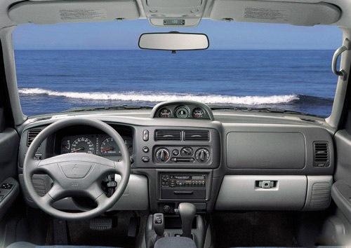 三菱帕杰罗速跑v5,三菱帕杰罗速跑2.4越野车