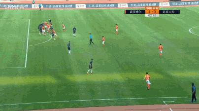 没有你们想象的那么复杂，卓尔只想简单一点的活着